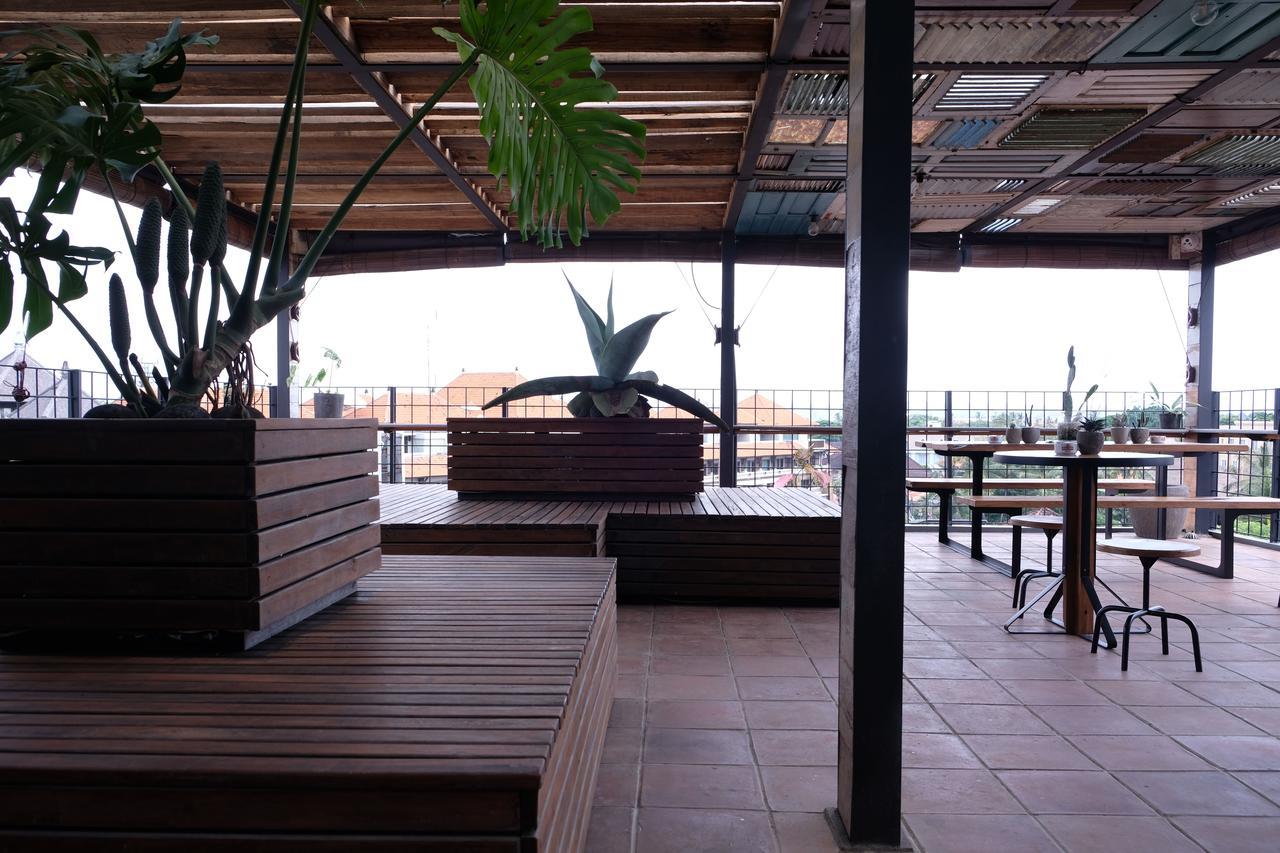 H-Ostel Bali (Adults Only) Hostel Kuta Lombok Kültér fotó